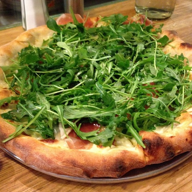 Prosciutto Pizza (Parma, Caciocavallo, Mozzarella, Panna, Arugula) from Pizzeria Delfina on #foodmento http://foodmento.com/dish/9620