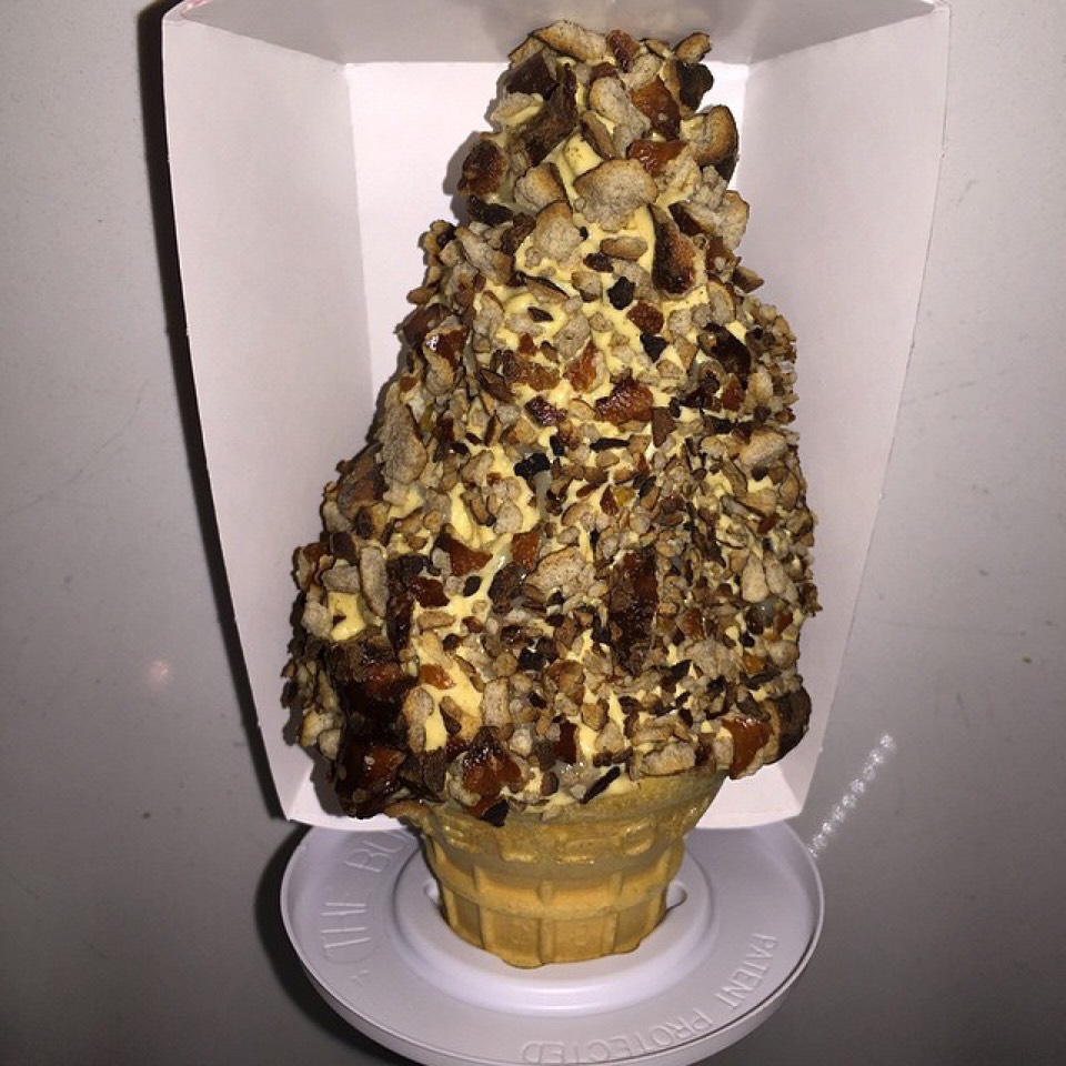 Pumpkin Ice Cream, Pretzels, Dulce De Leche from Big Gay Ice Cream Shop on #foodmento http://foodmento.com/dish/20193