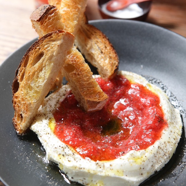 House-made Ricotta & Strawberry With Garlic Bread at Mercato on #foodmento http://foodmento.com/place/1562