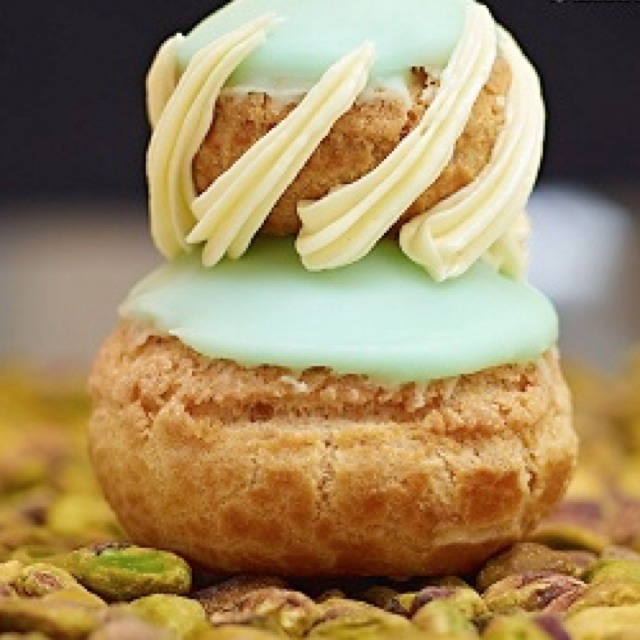 Salted Pistachio Religieuse at Dominique Ansel Bakery on #foodmento http://foodmento.com/place/1091