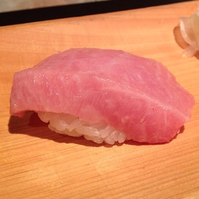 O - Toro - A La Carte from Ushiwakamaru on #foodmento http://foodmento.com/dish/12119