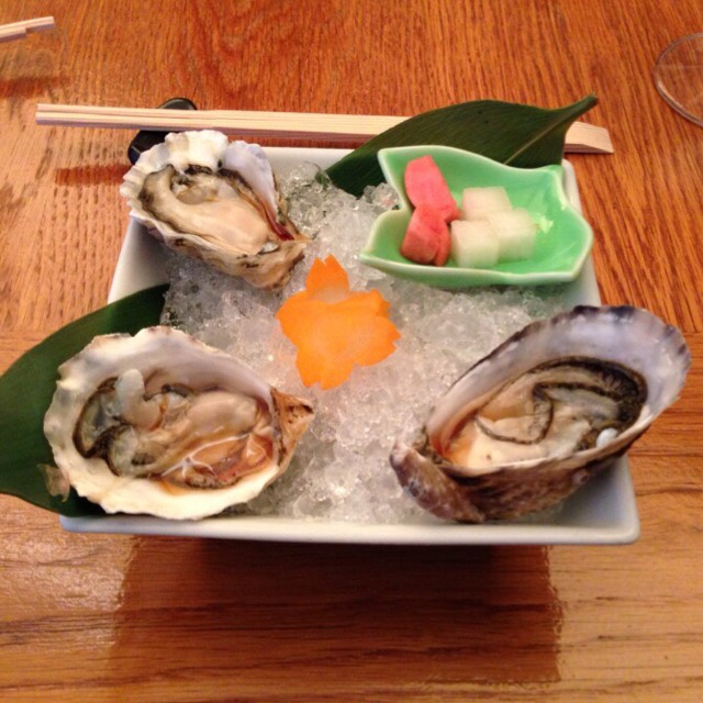 Three Varieties Of Japanese Oysters (Kumamoto, Kushi, Shigoku) at 15 East on #foodmento http://foodmento.com/place/1581