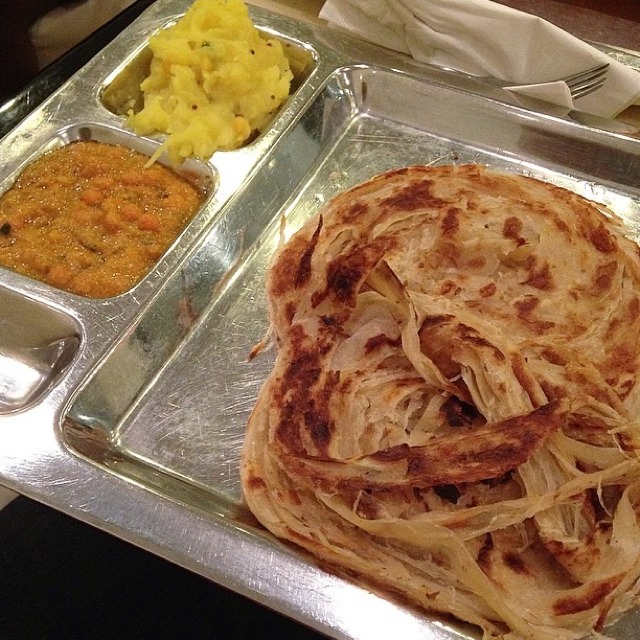 Roti Canai at Saravanaa Bhavan on #foodmento http://foodmento.com/place/2141