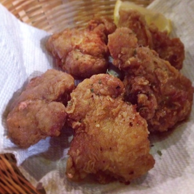 Kara-age (Fried Chicken) at Hiroko's Place (CLOSED) on #foodmento http://foodmento.com/place/2598
