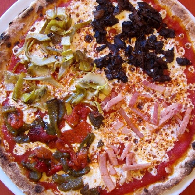 Quattro Stagioni Pizza (Tomato, Mozzarella, Mushrooms, Artichokes, Swiss Chard...) at Otto Enoteca Pizzeria (CLOSED) on #foodmento http://foodmento.com/place/2677