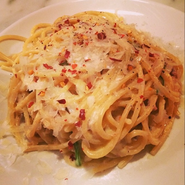Spaghetti Alls Carbonara from Otto Enoteca Pizzeria (CLOSED) on #foodmento http://foodmento.com/dish/10146
