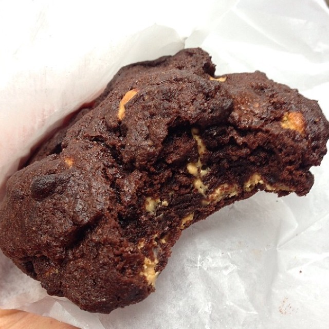Chocolate Peanut Butter Cookie at Levain Bakery on #foodmento http://foodmento.com/place/2729