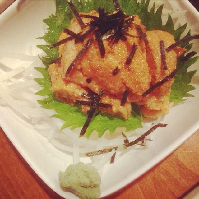 Uni Sashimi at Sake Bar Hagi on #foodmento http://foodmento.com/place/2847