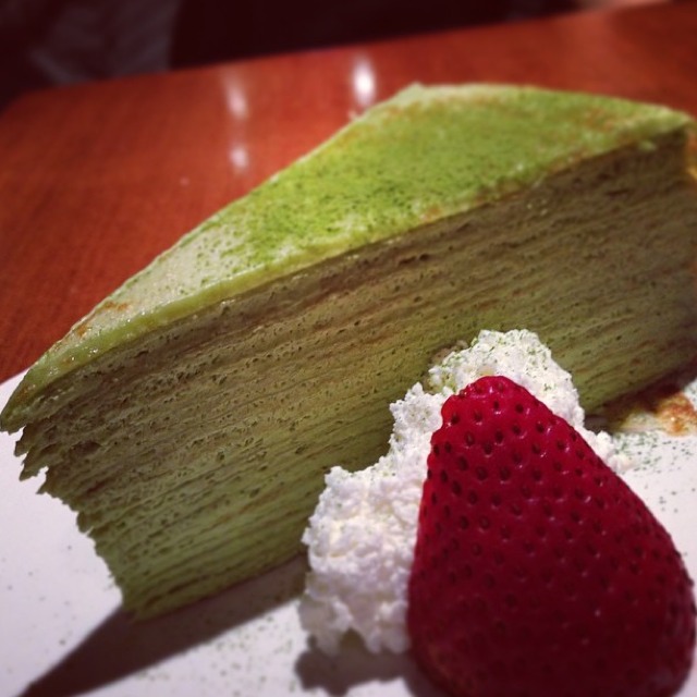 Green Tea Crepe Cake at Sake Bar Hagi on #foodmento http://foodmento.com/place/2847