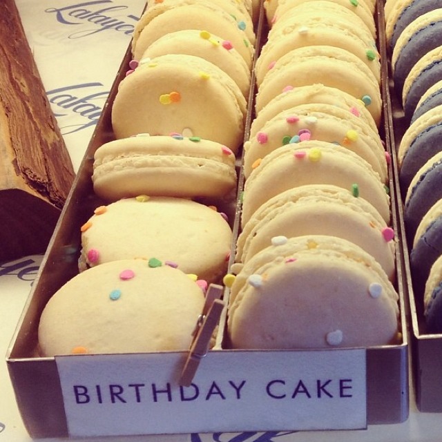 Birthday Cake Macarons from Lafayette on #foodmento http://foodmento.com/dish/11414