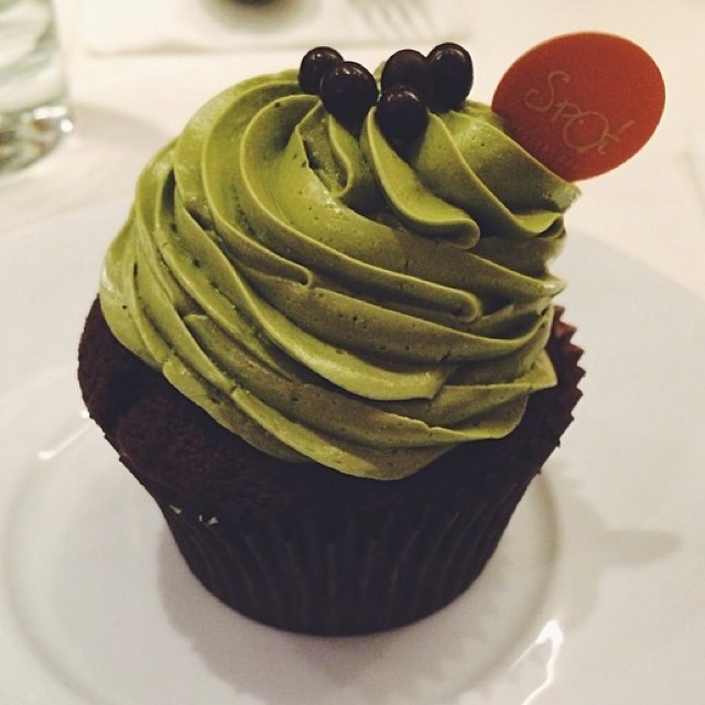 Green Tea Cupcake at Spot Dessert Bar on #foodmento http://foodmento.com/place/2908