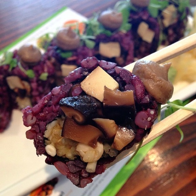 Mighty Mushroom Roll at Beyond Sushi on #foodmento http://foodmento.com/place/2938