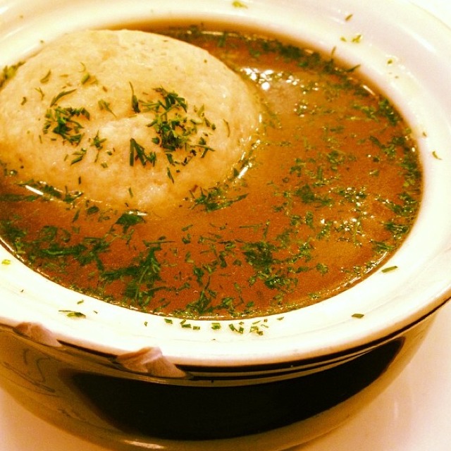 Freda's Matzo Ball Soup from Jack's Wife Freda on #foodmento http://foodmento.com/dish/11995