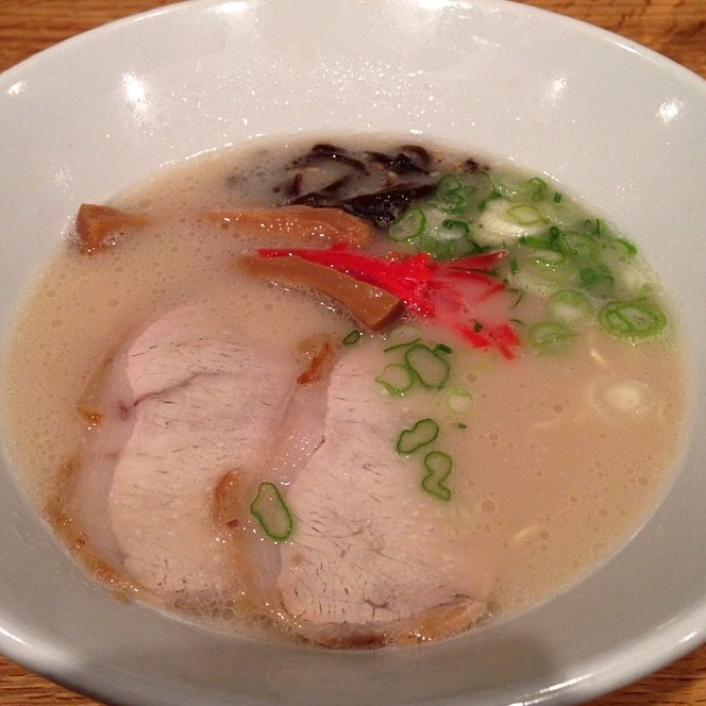Shiromaru Hakata Classic Ramen from Ippudo Westside on #foodmento http://foodmento.com/dish/12021