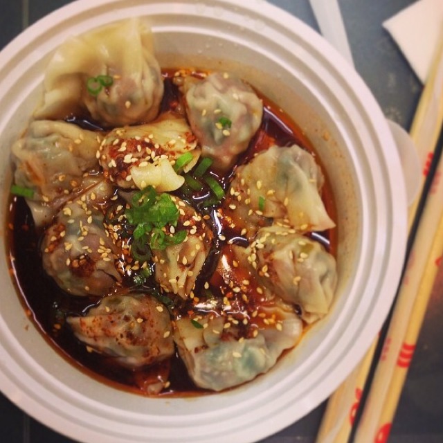 Dumplings In Hot Chili Oil from New World Mall Food Court on #foodmento http://foodmento.com/dish/12056