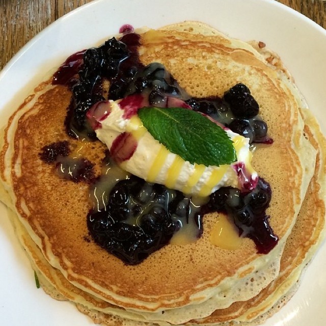 Lemon Ricotta Pancakes, Beth's Farm Blueberry Jam from The Fat Radish (CLOSED) on #foodmento http://foodmento.com/dish/12223