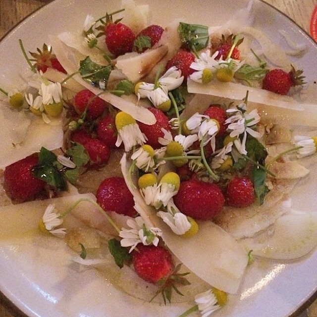 Strawberry Salad at Charlie Bird on #foodmento http://foodmento.com/place/3159