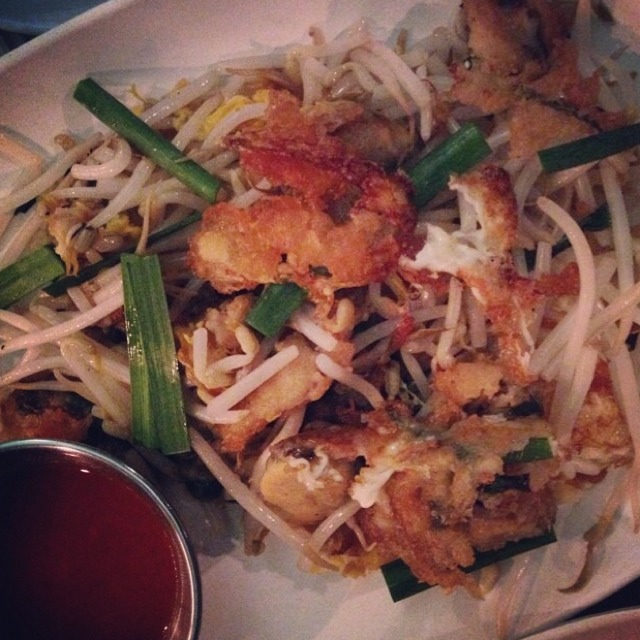 Hoi Thawt (Crispy Crepe, Egg, Mussels...) at Pok Pok NY (CLOSED) on #foodmento http://foodmento.com/place/3173
