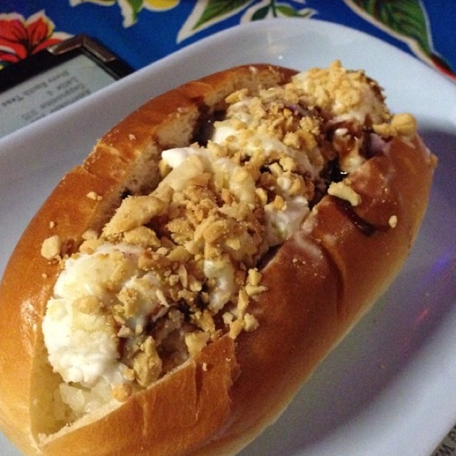 Coconut Ice Cream Sandwich from Pok Pok NY (CLOSED) on #foodmento http://foodmento.com/dish/12873