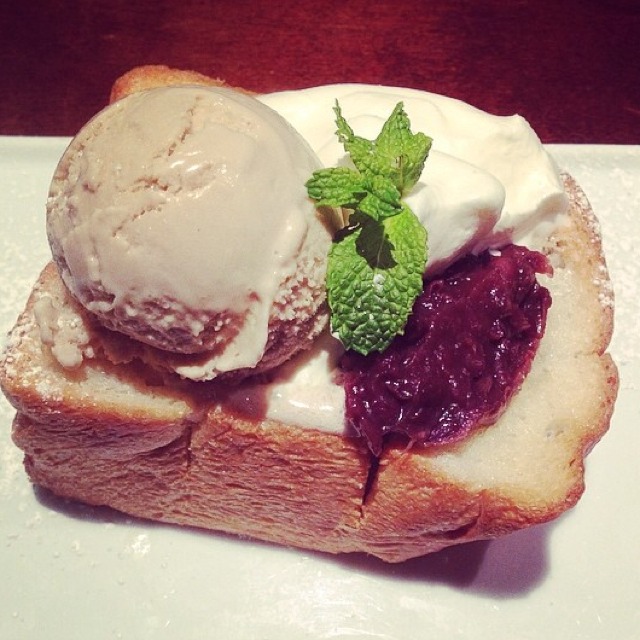 Red Bean Toast With Ice Cream at Cha-An on #foodmento http://foodmento.com/place/3203
