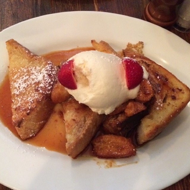 Banana French Toast - Brunch‏ at Extra Virgin on #foodmento http://foodmento.com/place/3527