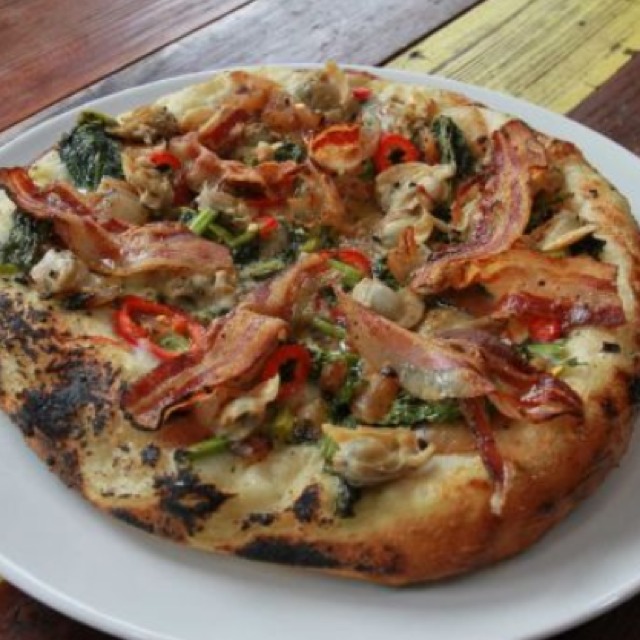 Texas 1015 Pizza Pie with Clams at Coltivare Pizza & Garden on #foodmento http://foodmento.com/place/3637