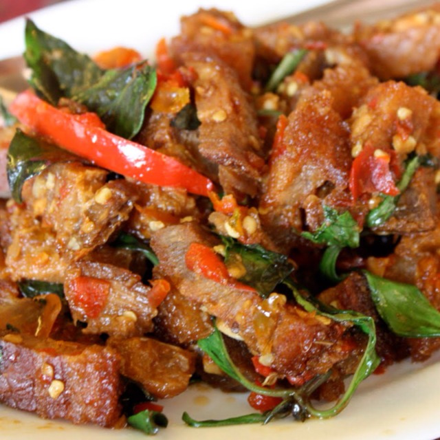 Sauté Crispy Pork Belly (Chili, Garlic and Basil Leaves) at SriPraPhai Thai Restaurant on #foodmento http://foodmento.com/place/383