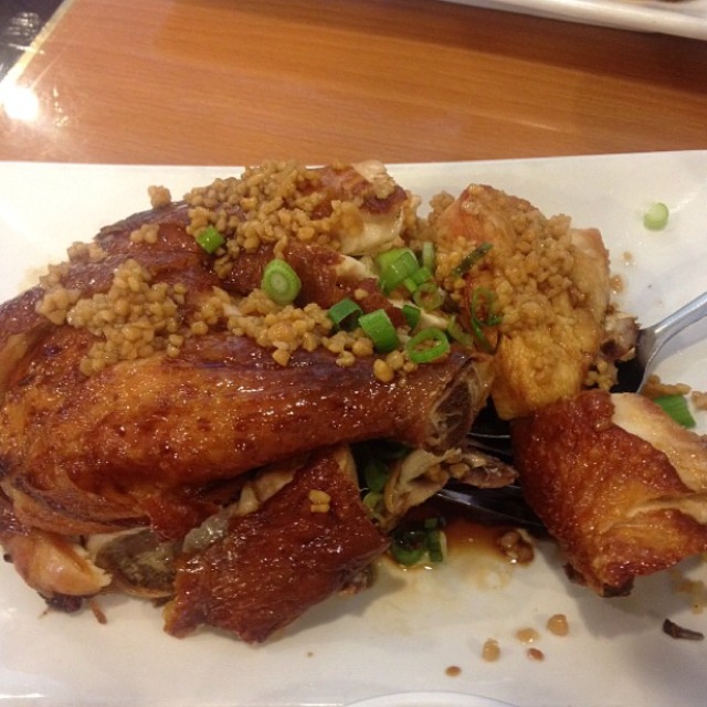 Fried Garlic Chicken at Cafe Hong Kong 粵江春 on #foodmento http://foodmento.com/place/4027