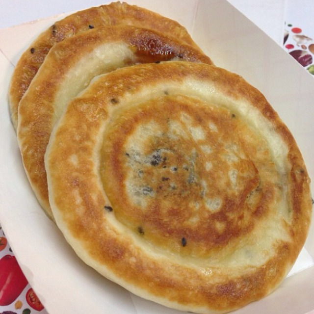 Hotteok (Panfried Sugar Filled Pancake) at DAHEEN WANG MANDOO on #foodmento http://foodmento.com/place/4343