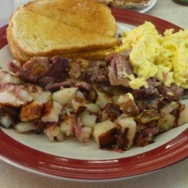 Corned Beef Hash - Sides at Palace Diner on #foodmento http://foodmento.com/place/4582