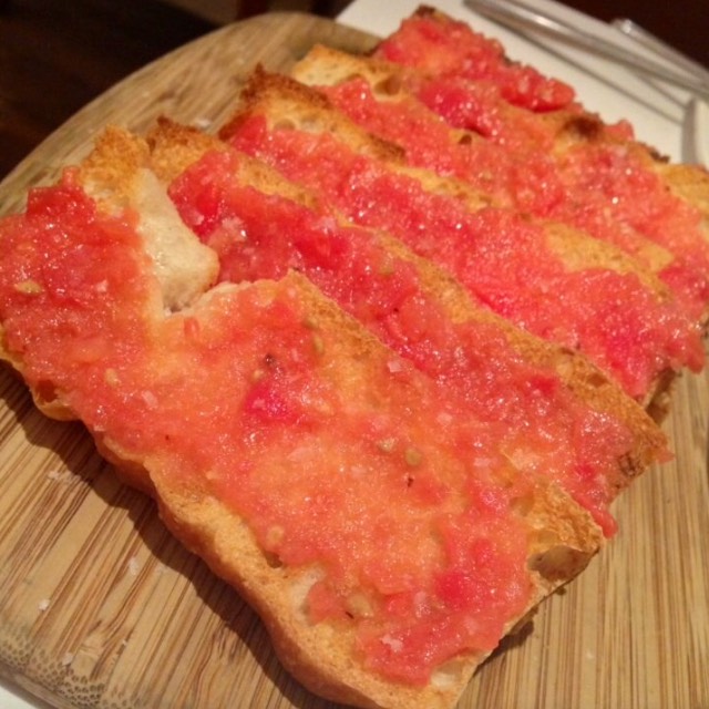 Pan con Tomate at Andanada on #foodmento http://foodmento.com/place/4612