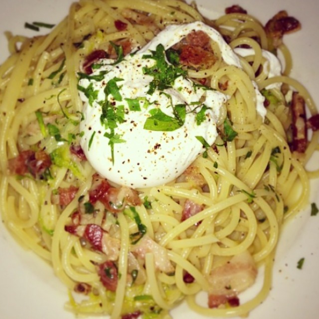 Spaghetti Carbonara “3P Classic” Pancetta, Smoked Pancetta & Prosciutto - Pasta‎ at Crispo on #foodmento http://foodmento.com/place/4672