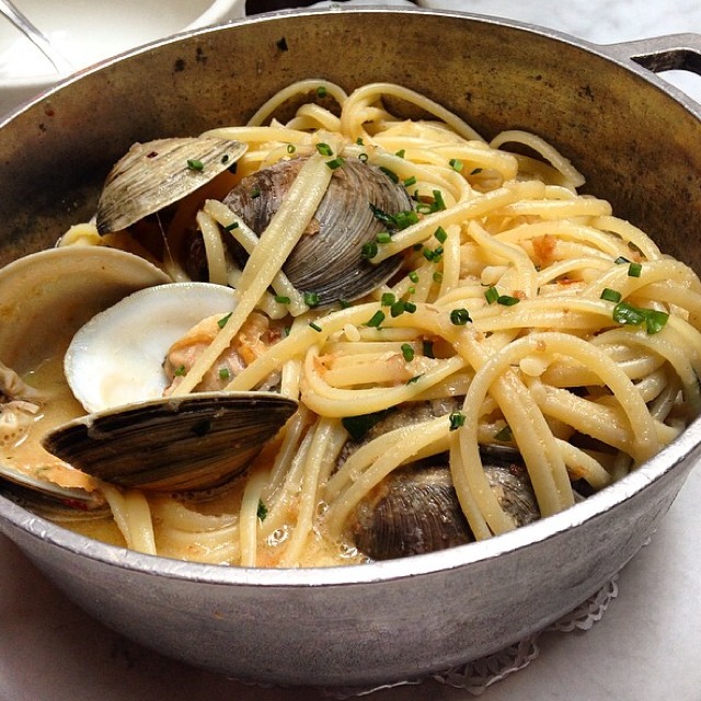 Linguini w/ Clams - Plates​ from Ed's Lobster Bar on #foodmento http://foodmento.com/dish/18883