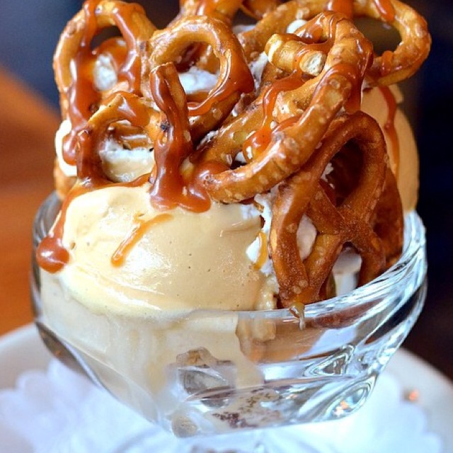 Salted Caramel Ice Cream Sundae at The General Greene on #foodmento http://foodmento.com/place/4680