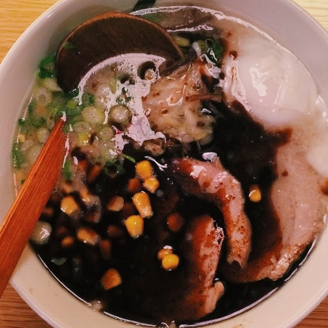Hakata Spicy Garlic Kuro (Black) Ramen at Hide-Chan Ramen on #foodmento http://foodmento.com/place/4696