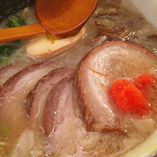 Zen-Nose Deluxe Ramen (With Cod Roe, 5pc Sliced Pork...) at Hide-Chan Ramen on #foodmento http://foodmento.com/place/4696