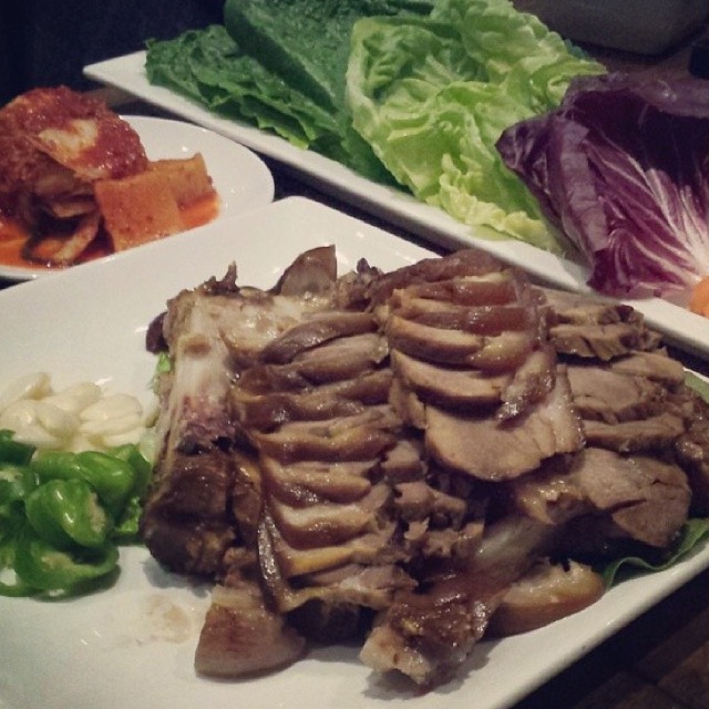 Steamed Pig's Feet - Wang Jokbal at Gam Mee Ok TANG on #foodmento http://foodmento.com/place/4764