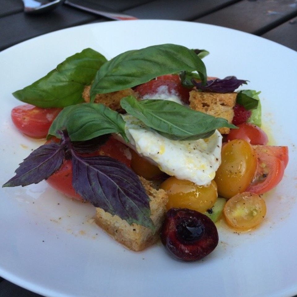 Caprese Salad (Burrata, Heirloom Tomatoes) at Dover (CLOSED) on #foodmento http://foodmento.com/place/5239