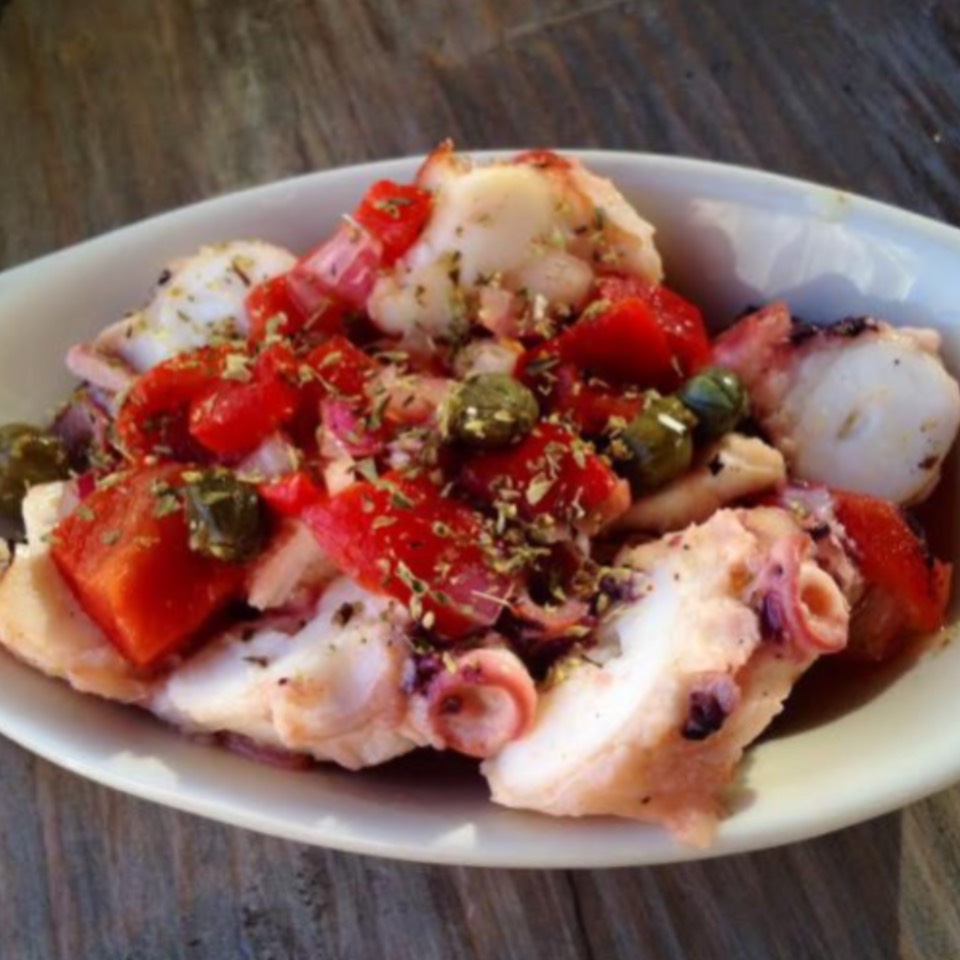 Grilled Octopus at E Taverna on #foodmento http://foodmento.com/place/5285