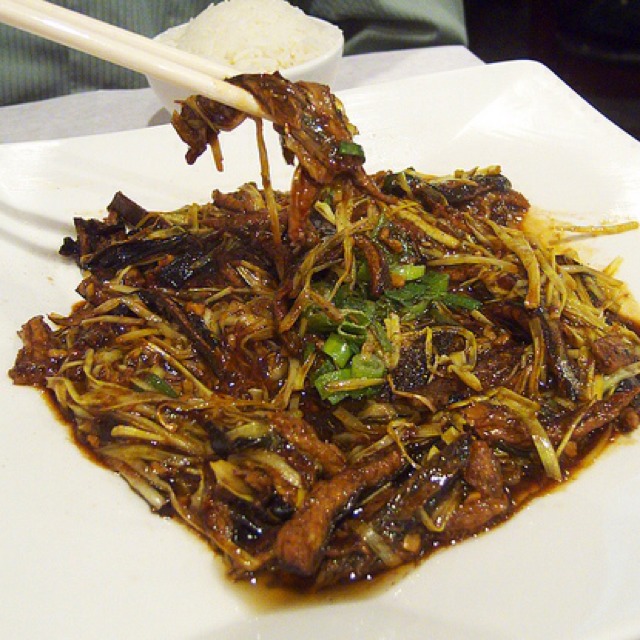 Sautéed Eels with Chives from 456 Shanghai Cuisine on #foodmento http://foodmento.com/dish/3133