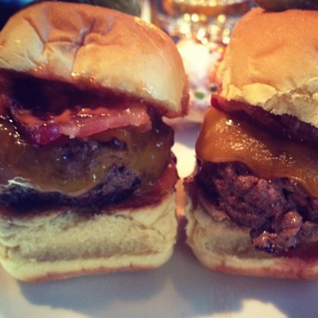 Bison Sliders from B & B Winepub (Burger & Barrel) on #foodmento http://foodmento.com/dish/3181