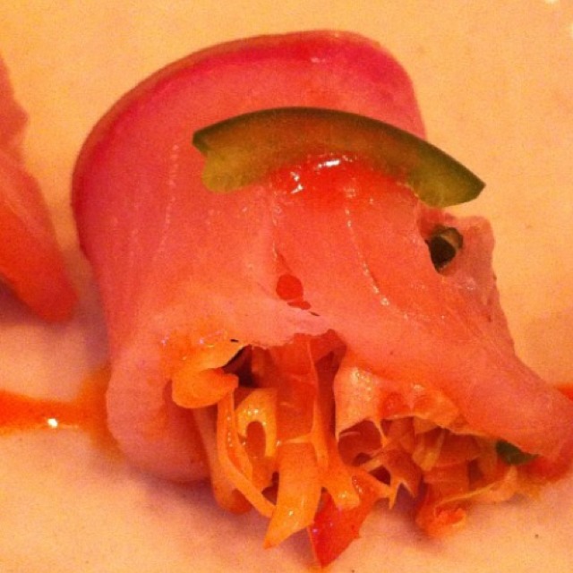 Spicy Yellowtail Sashimi from Danji on #foodmento http://foodmento.com/dish/3267