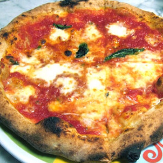 Neapolitan Pizza  from Eataly NYC on #foodmento http://foodmento.com/dish/3325