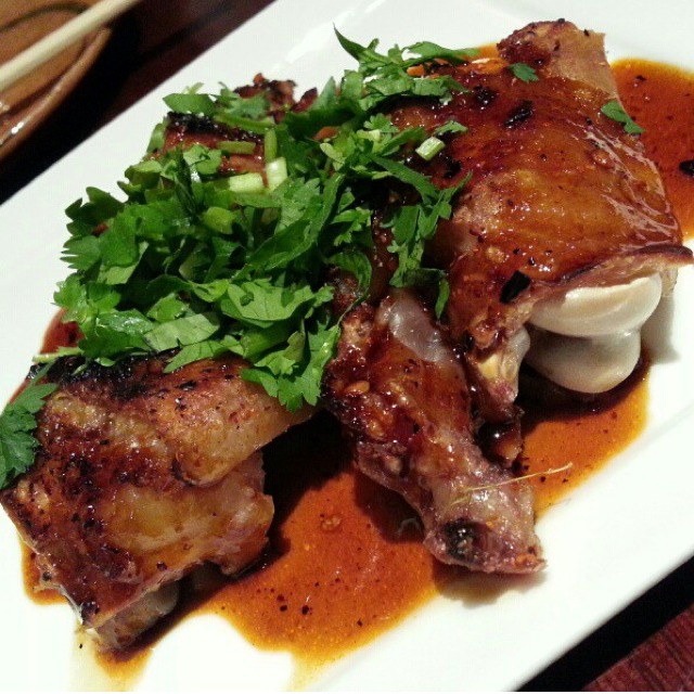 Grilled Pork Tonsoku (Pig Trotter) from Hakata Ton Ton on #foodmento http://foodmento.com/dish/3471