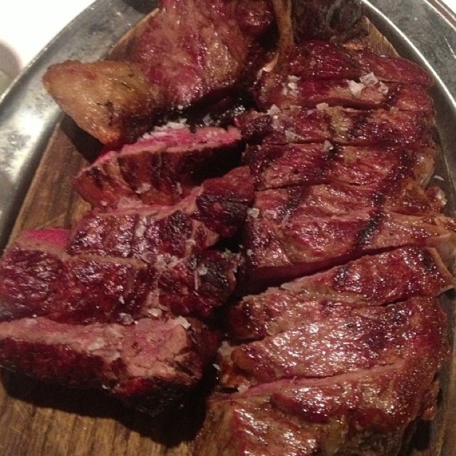 Aged Prime Porterhouse For Two (Steak) at Keens Steakhouse on #foodmento http://foodmento.com/place/888