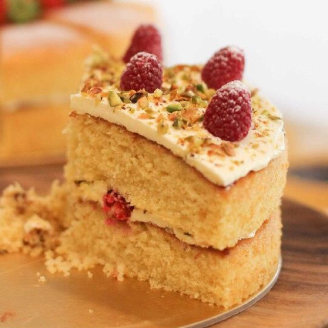 Rose Raspberry Pistachio Cake from Maple & Market on #foodmento http://foodmento.com/dish/6549