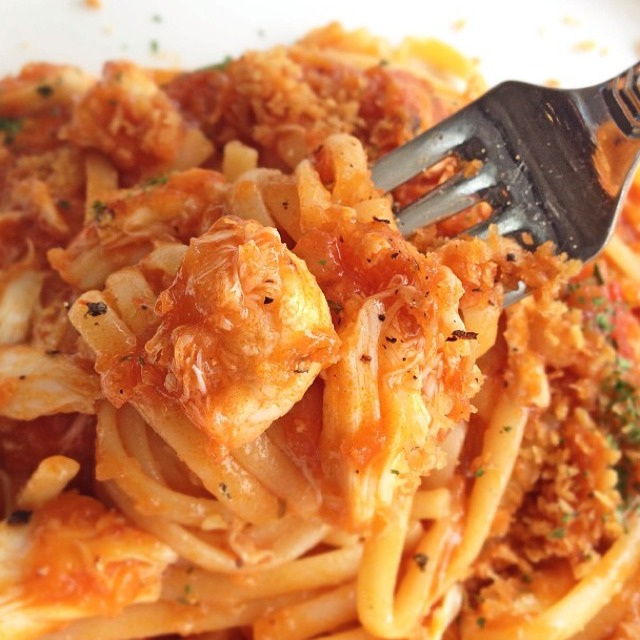 Chili Crab Pasta from Quayside Fish Bar & Bistro on #foodmento http://foodmento.com/dish/7357