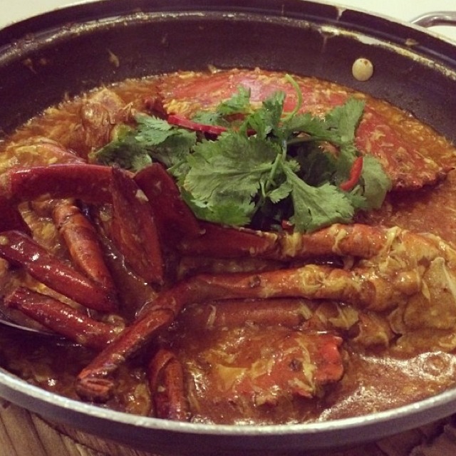 Chili Crab from Jumbo Seafood Restaurant on #foodmento http://foodmento.com/dish/7409