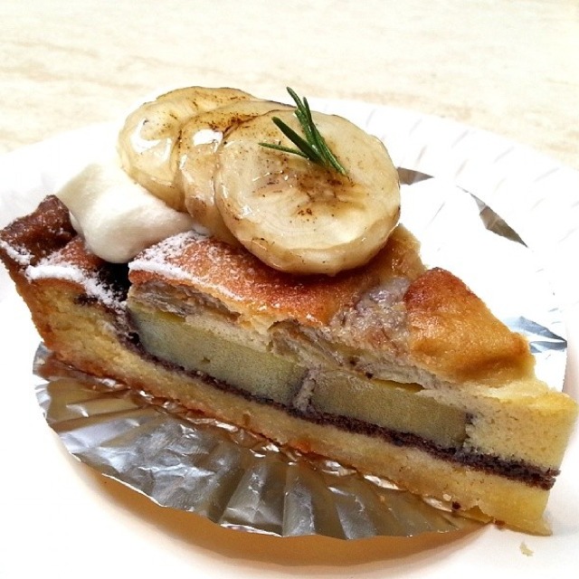 Banana & Sweet Potato Cake @ Delicius Pasticceria at Lau Pa Sat Festival Market on #foodmento http://foodmento.com/place/50