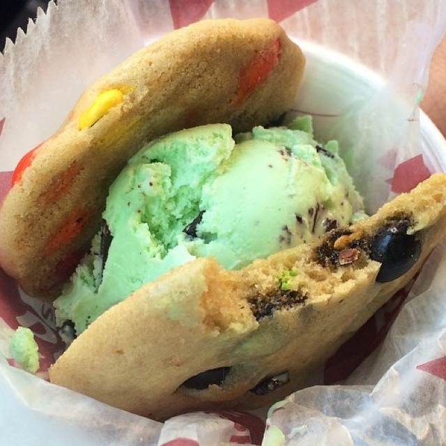 Mint Chip Ice Cream Sandwich from Diddy Riese on #foodmento http://foodmento.com/dish/10538